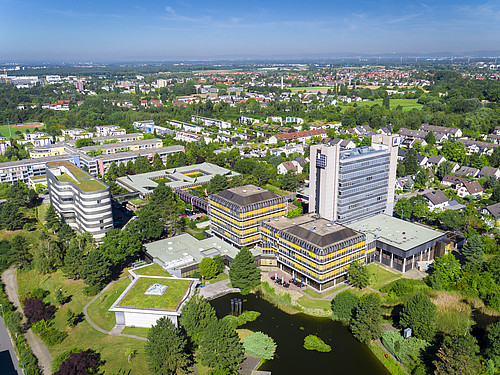 Luftbild des Kreishauses in Darmstadt-Kranichstein