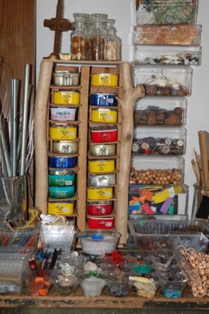 Foto mit verschiedenen Bastelmaterialien