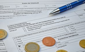 Foto Antrag Existenzsichernde Leistungen Foto eines Antrags auf Existenzsichernde leistungen