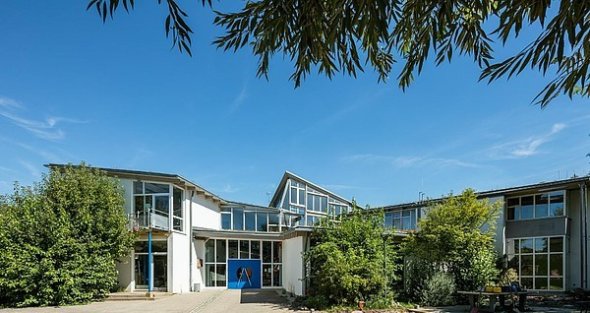 Regenbogenschule Schulgebäude Regenbogenschule