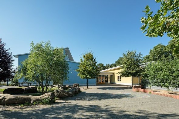 Schule im Angelgarten Schulgebäude Schule im Angelgarten