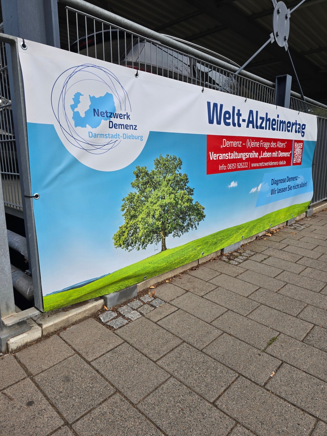 Banner des Demenznetzerkes an den Kreiskliniken.